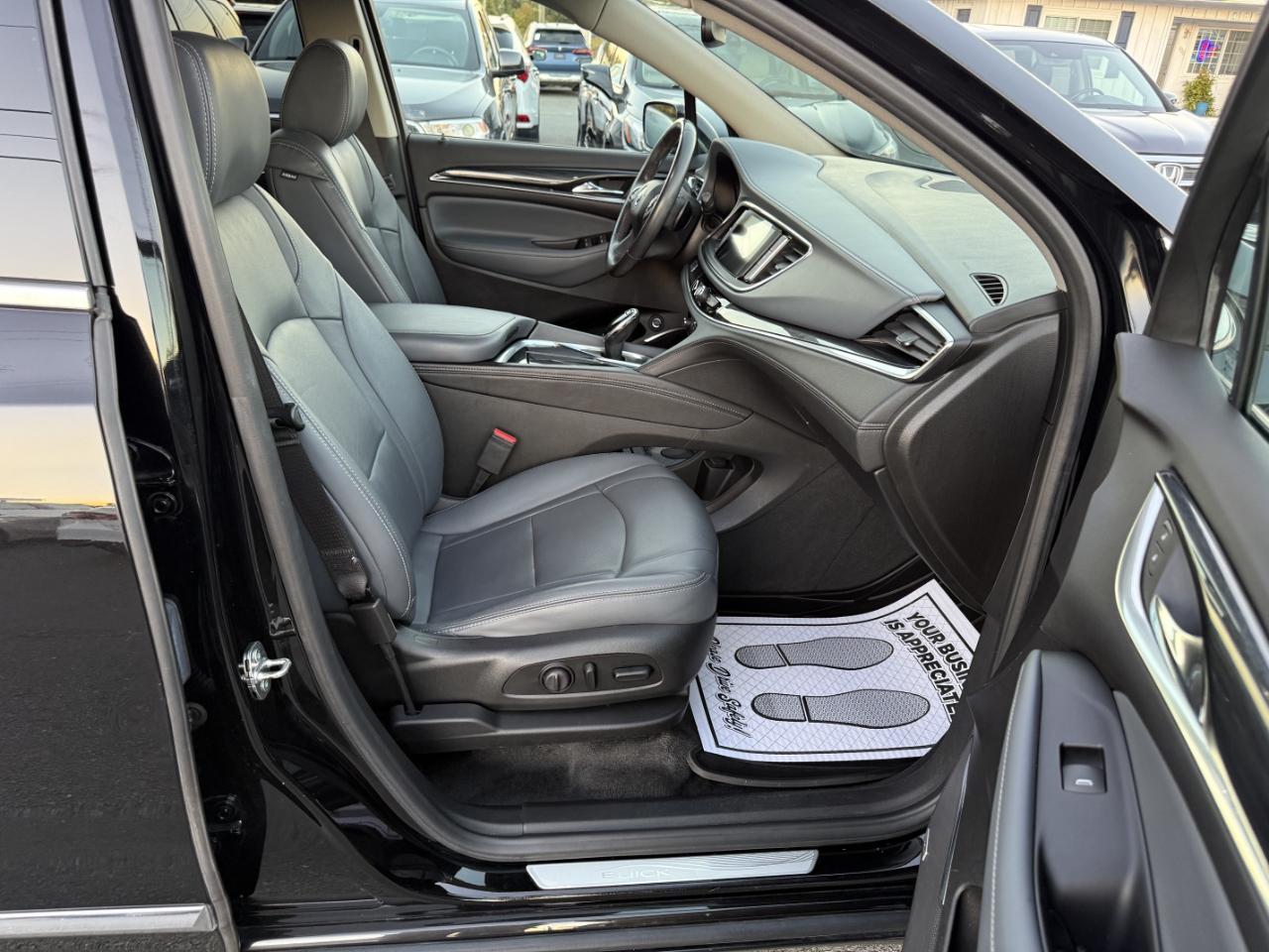 Buick Enclave Essence FWD 2020