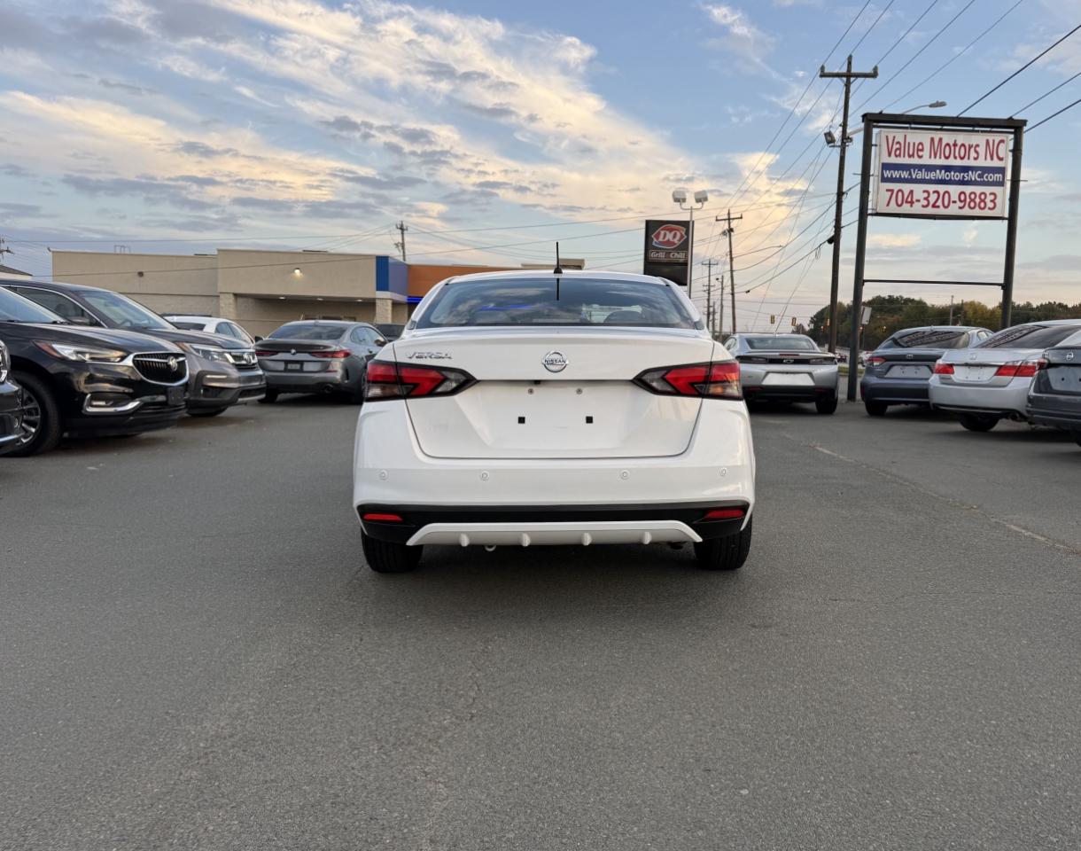 Nissan Versa S CVT 2020