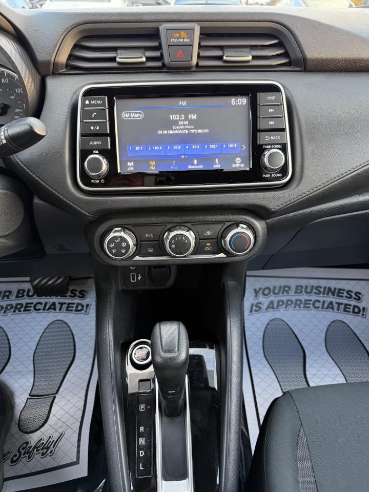 Nissan Versa S CVT 2020