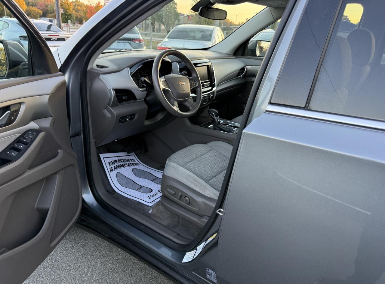 Chevrolet Traverse LT Cloth FWD 2021