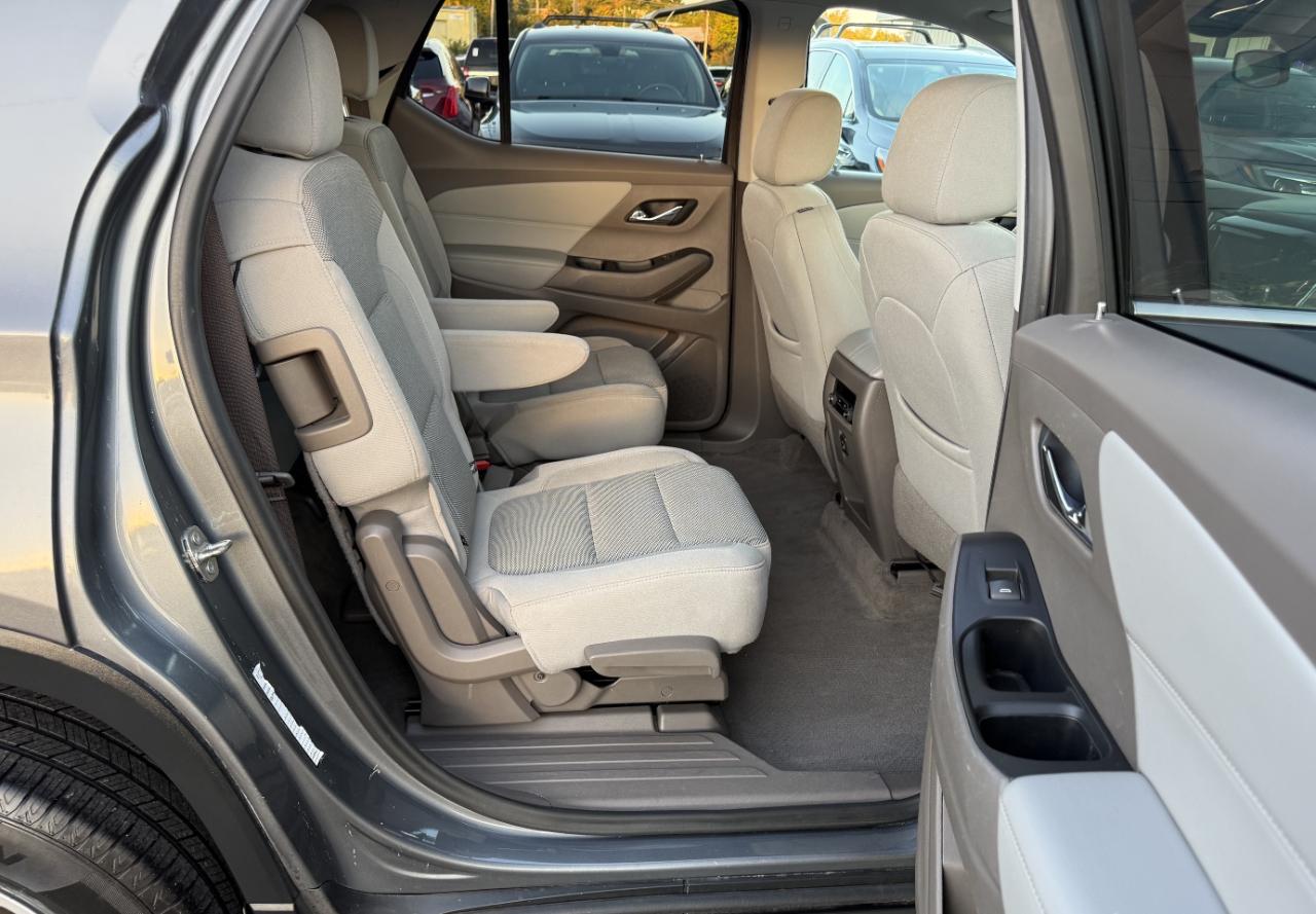 Chevrolet Traverse LT Cloth FWD 2021