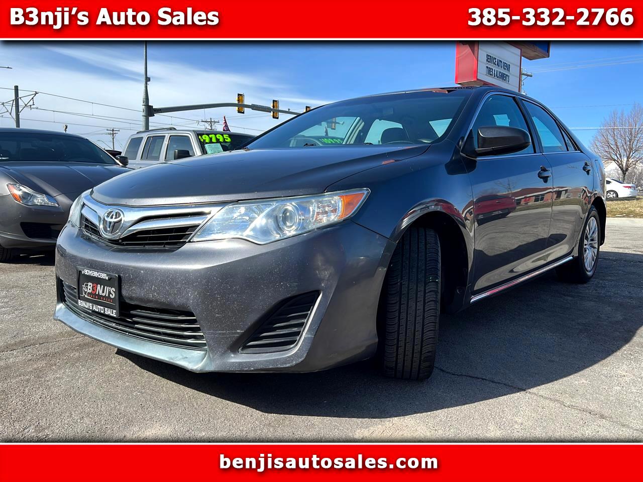 2012 Toyota Camry 4dr Sdn I4 Auto XLE (Natl)