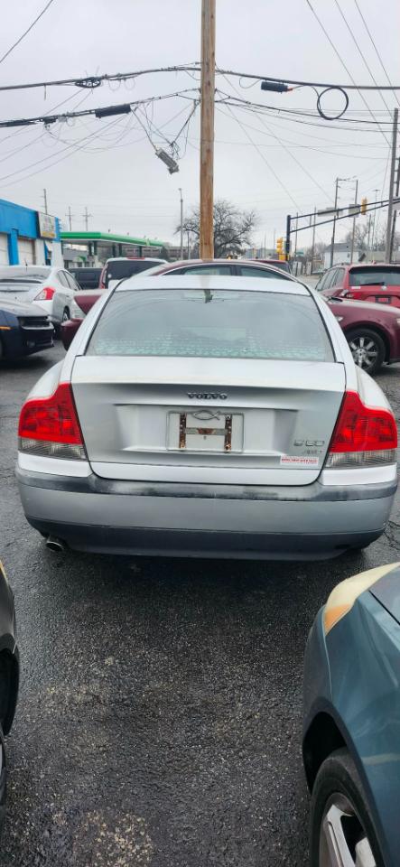 Volvo S60 2.5T AWD 2003