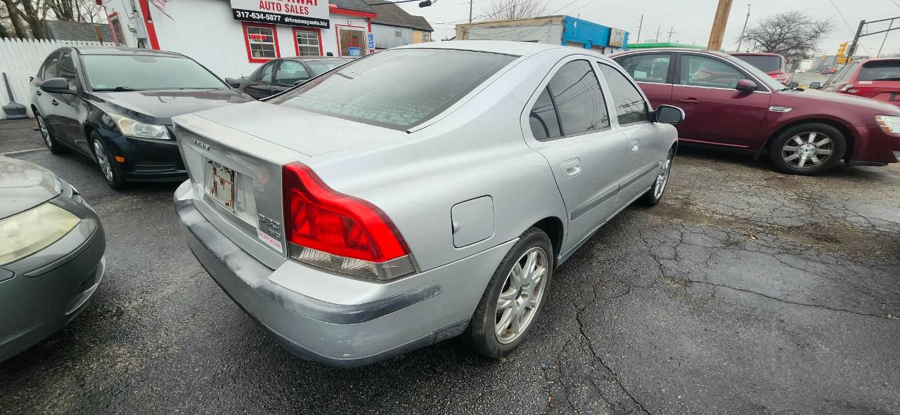 Volvo S60 2.5T AWD 2003