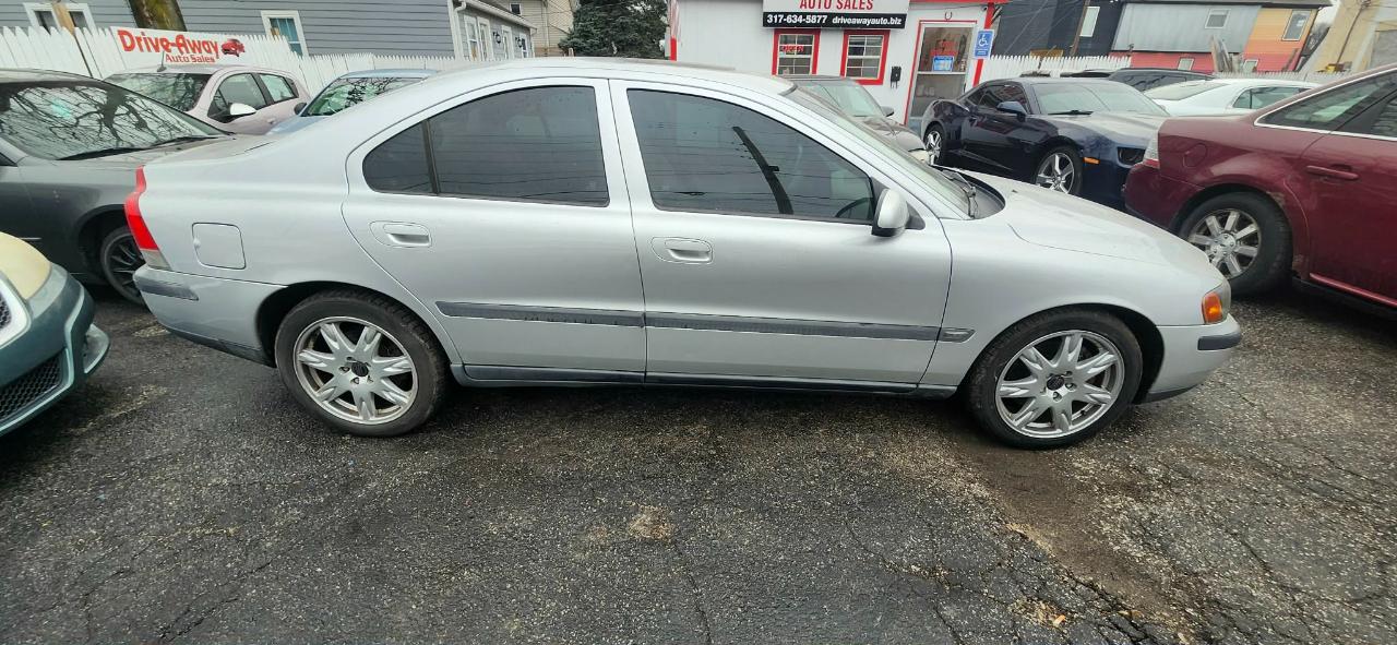 Volvo S60 2.5T AWD 2003