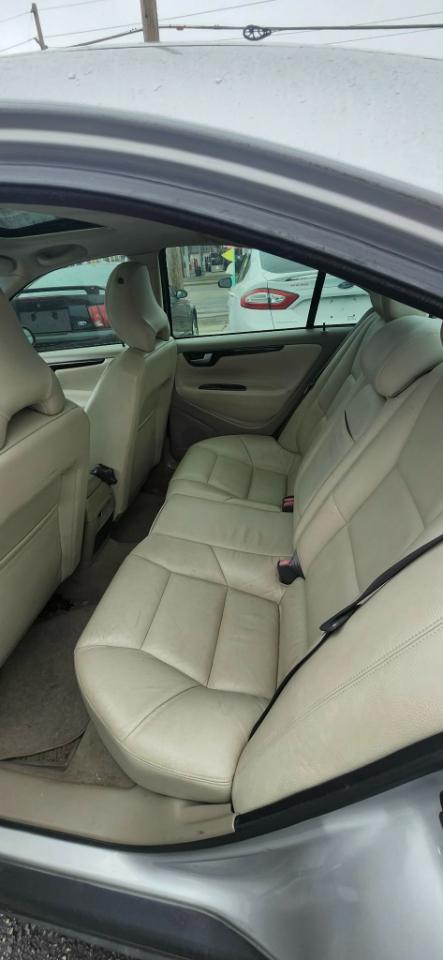 Volvo S60 2.5T AWD 2003