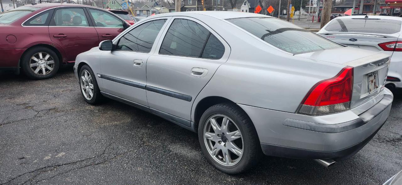 Volvo S60 2.5T AWD 2003