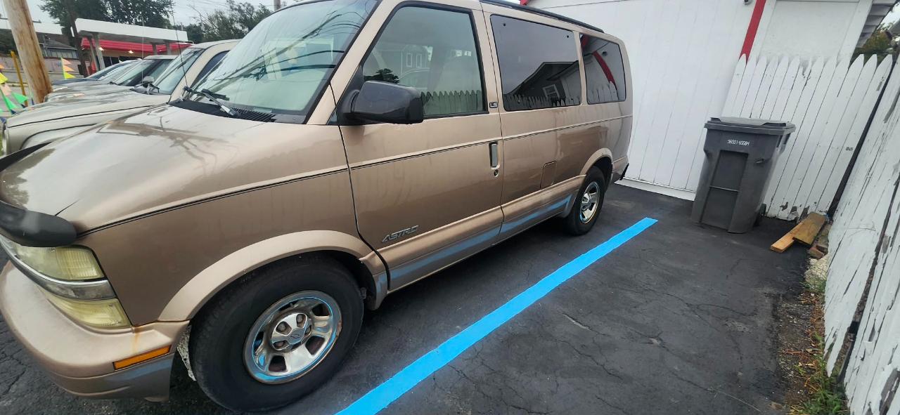 Chevrolet Astro 2WD 2002