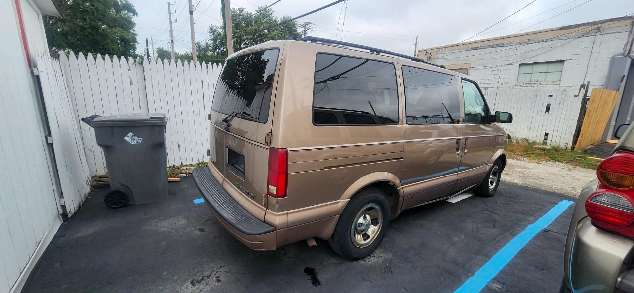 Chevrolet Astro 2WD 2002