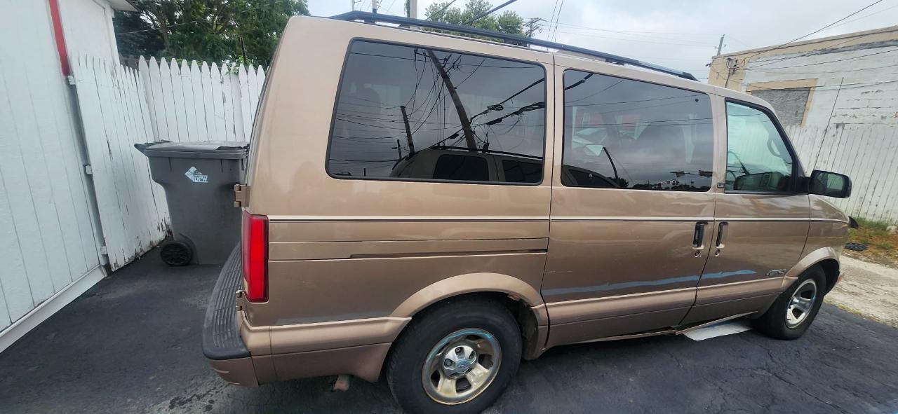 Chevrolet Astro 2WD 2002