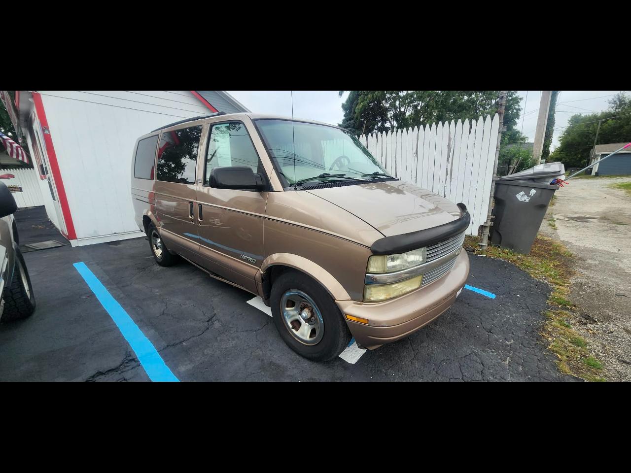 Chevrolet Astro 2WD 2002