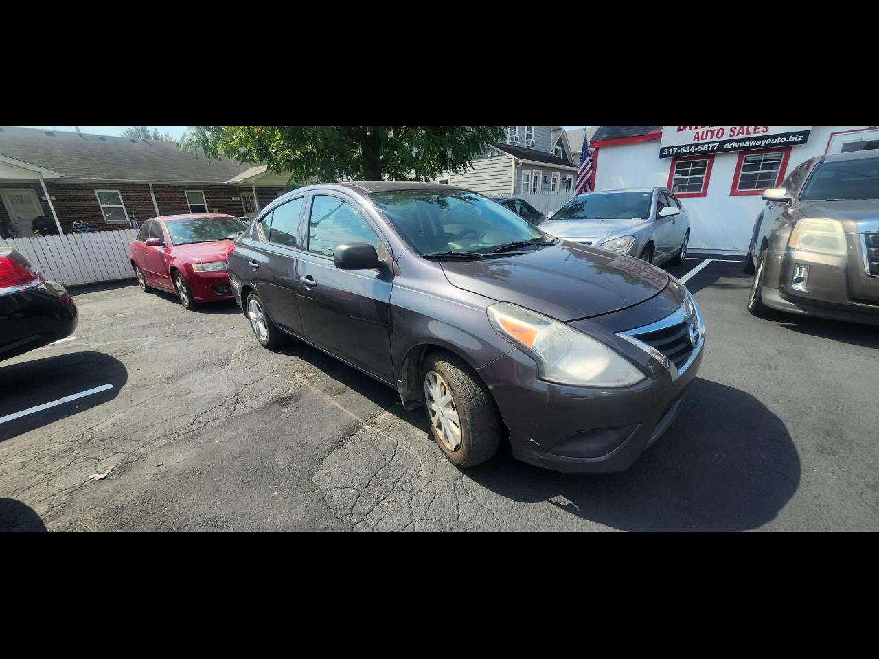 Nissan Versa 1.6 S 5M 2015