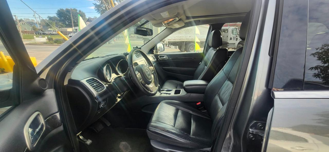 Jeep Grand Cherokee Laredo 4WD 2013