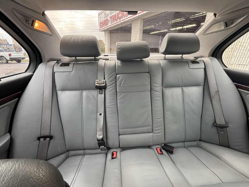 BMW 5-Series 528i 1998