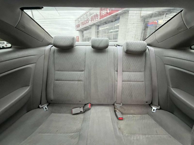 Honda Civic LX Coupe 5-Speed AT 2010