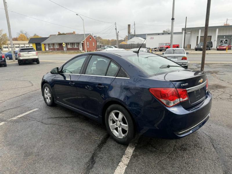 Chevrolet Cruze 1LT 2011