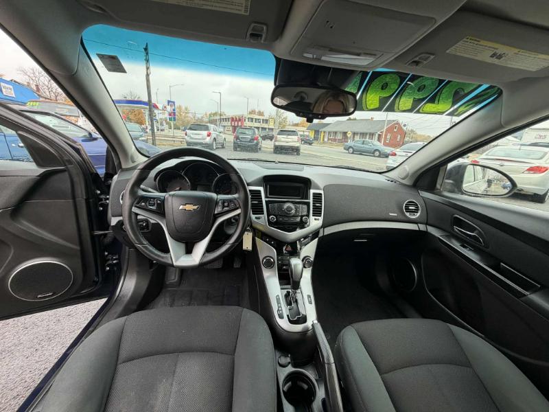 Chevrolet Cruze 1LT 2011