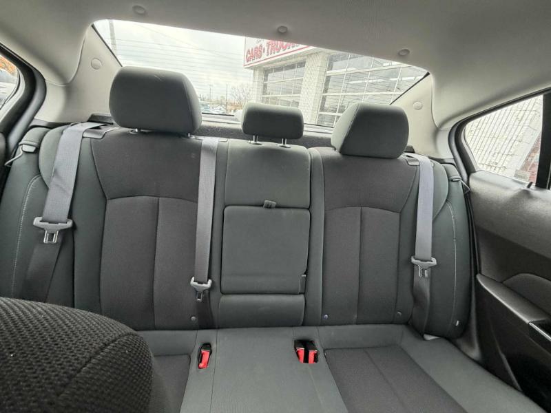 Chevrolet Cruze 1LT 2011