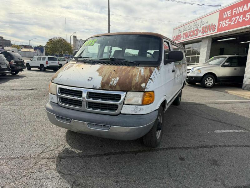 Dodge Ram Wagon B2500 2000