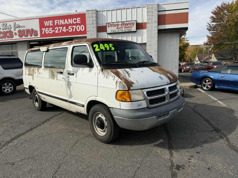 Dodge Ram Wagon B2500 2000