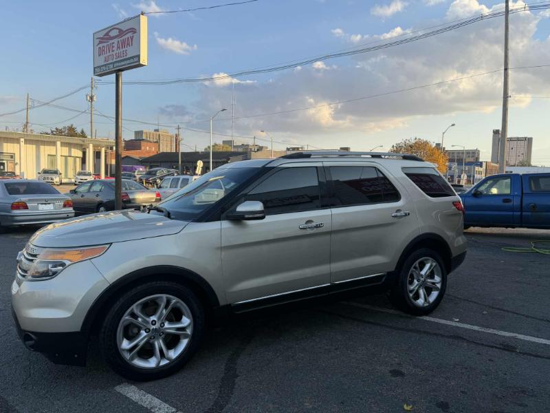 Ford Explorer Limited 4WD 2011