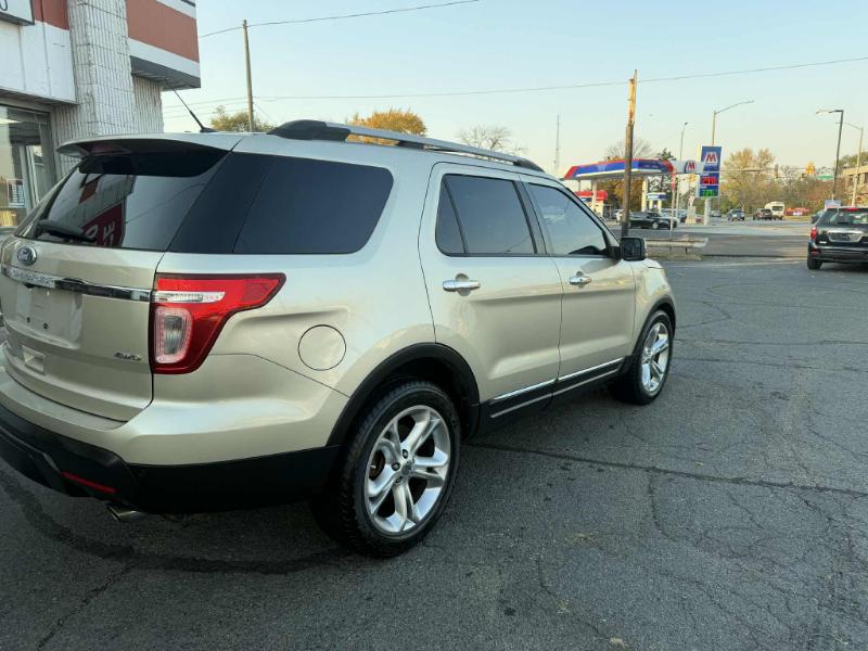Ford Explorer Limited 4WD 2011