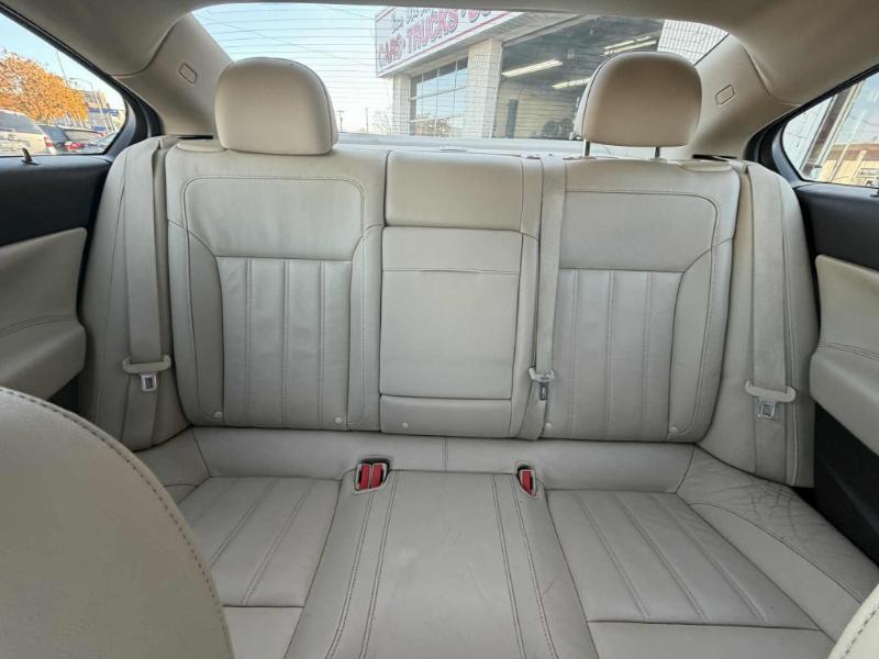 Buick Regal CXL - 4XL 2011