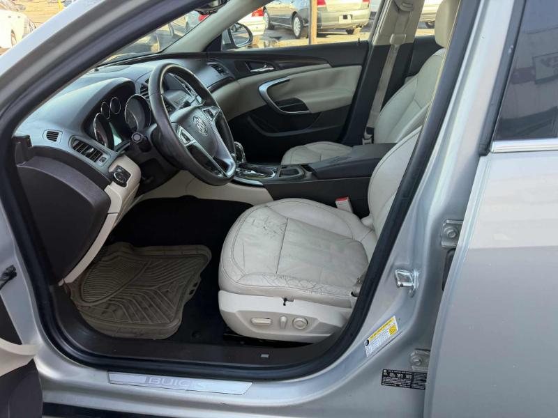 Buick Regal CXL - 4XL 2011