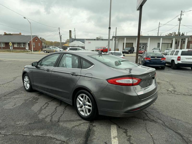 Ford Fusion SE 2014