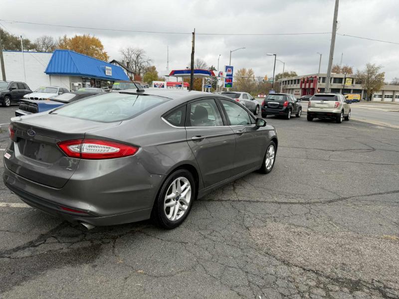 Ford Fusion SE 2014