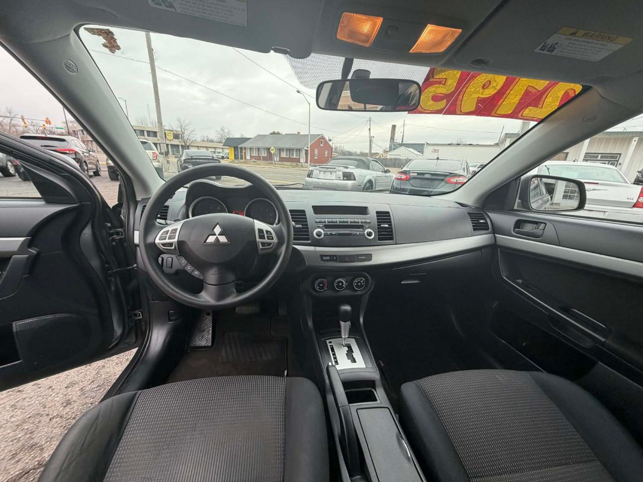 Mitsubishi Lancer ES 2010