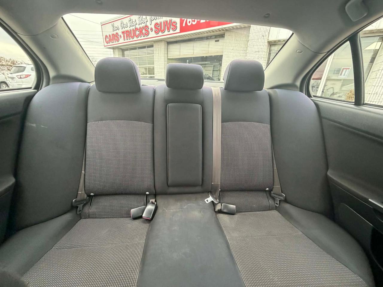 Mitsubishi Lancer ES 2010