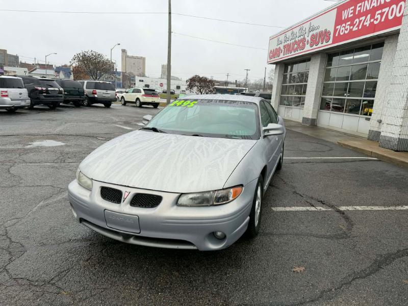 Pontiac Grand Prix GT sedan 2000
