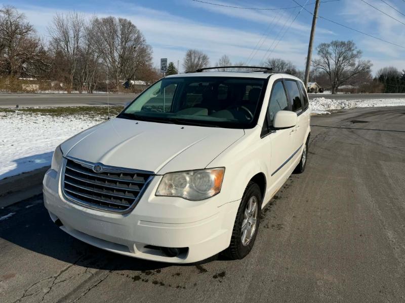 Chrysler Town & Country Touring 2010