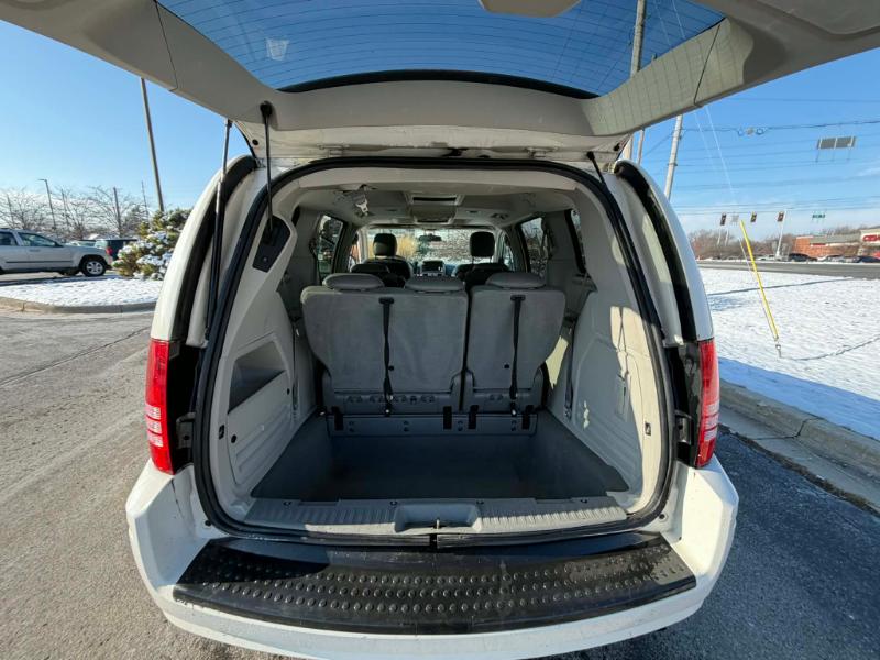 Chrysler Town & Country Touring 2010