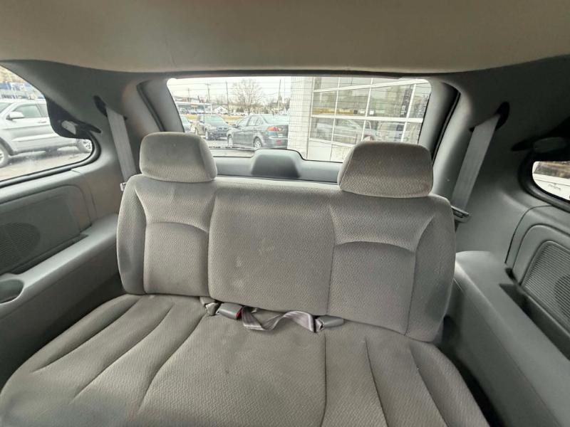 Chrysler Town & Country LX 2005
