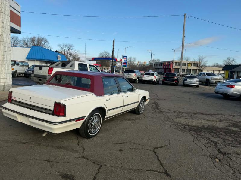 Oldsmobile Cutlass Ciera Brougham Sedan 1987