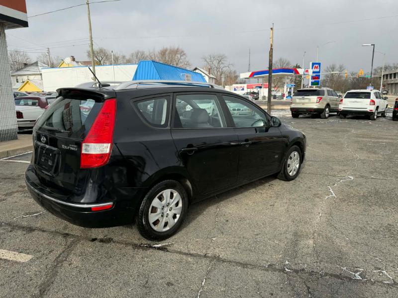 Hyundai Elantra Touring GLS Manual 2011