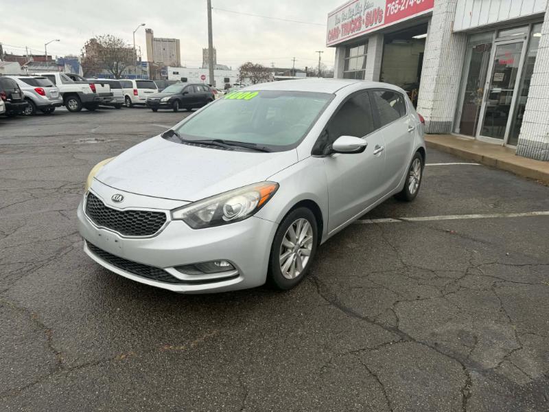 Kia Forte 5-Door EX 2015