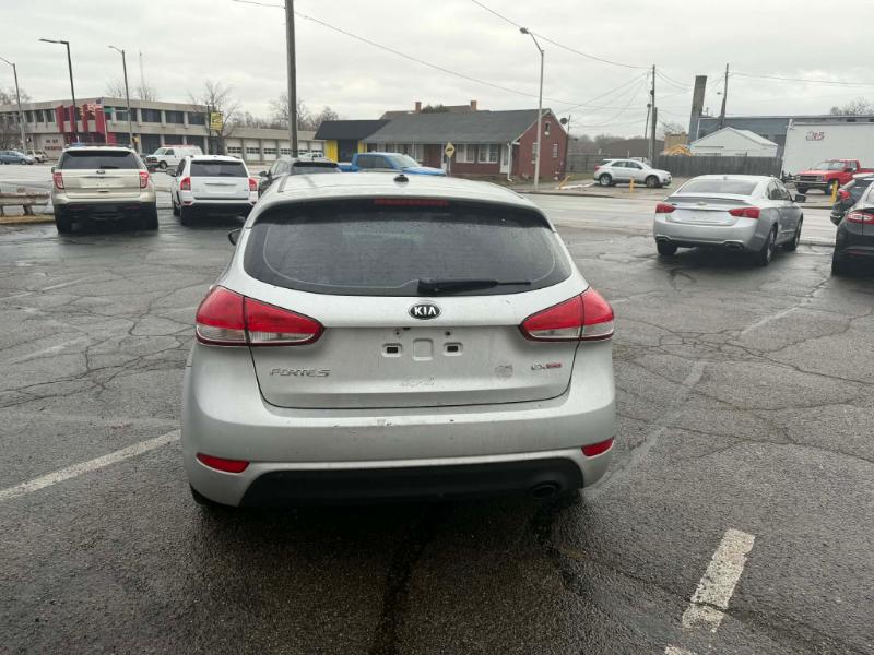 Kia Forte 5-Door EX 2015