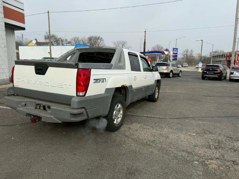 Chevrolet Avalanche 1500 4WD 2002