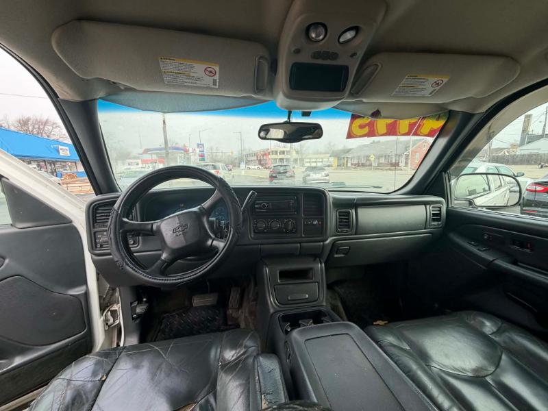 Chevrolet Avalanche 1500 4WD 2002