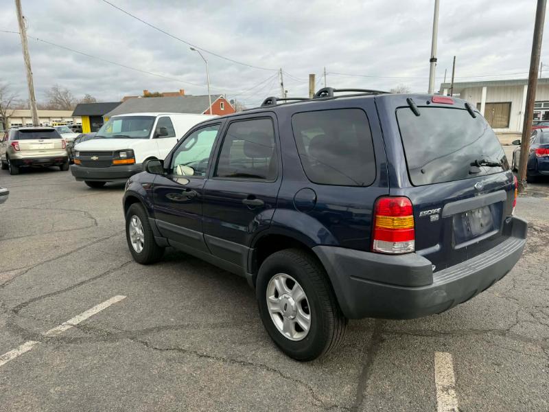 Ford Escape XLT 2WD 2004