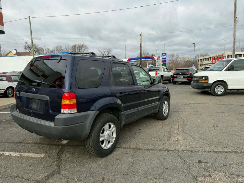 Ford Escape XLT 2WD 2004
