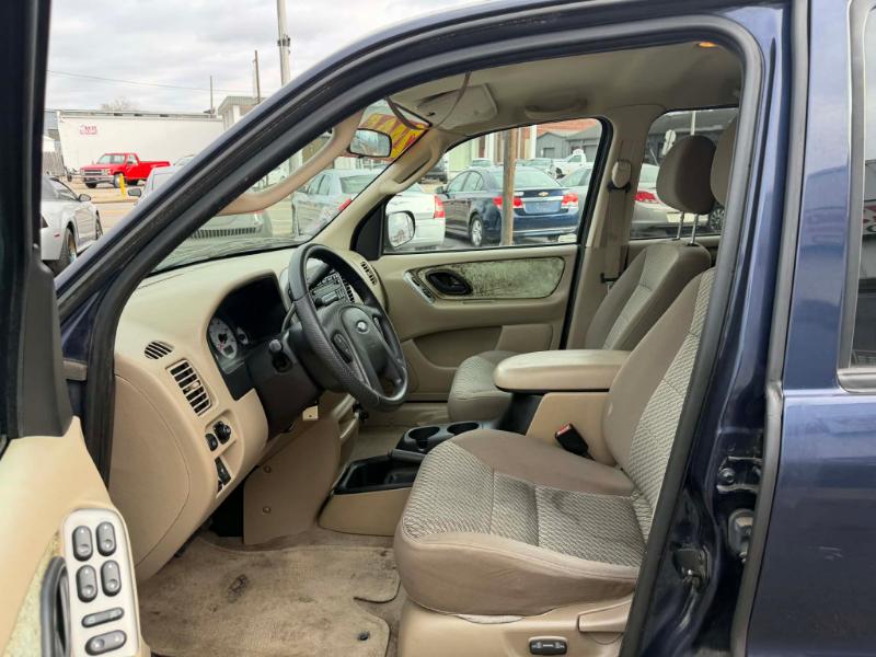Ford Escape XLT 2WD 2004