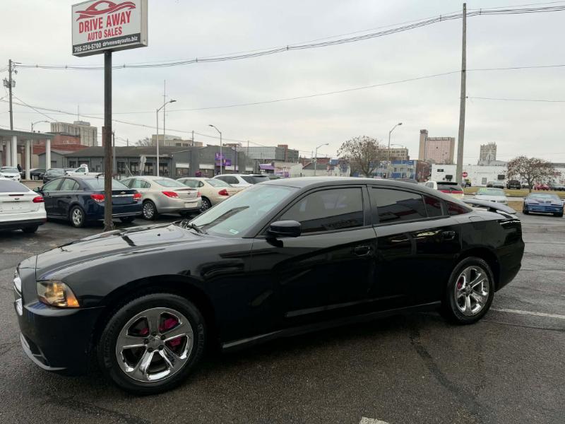 Dodge Charger SE 2013