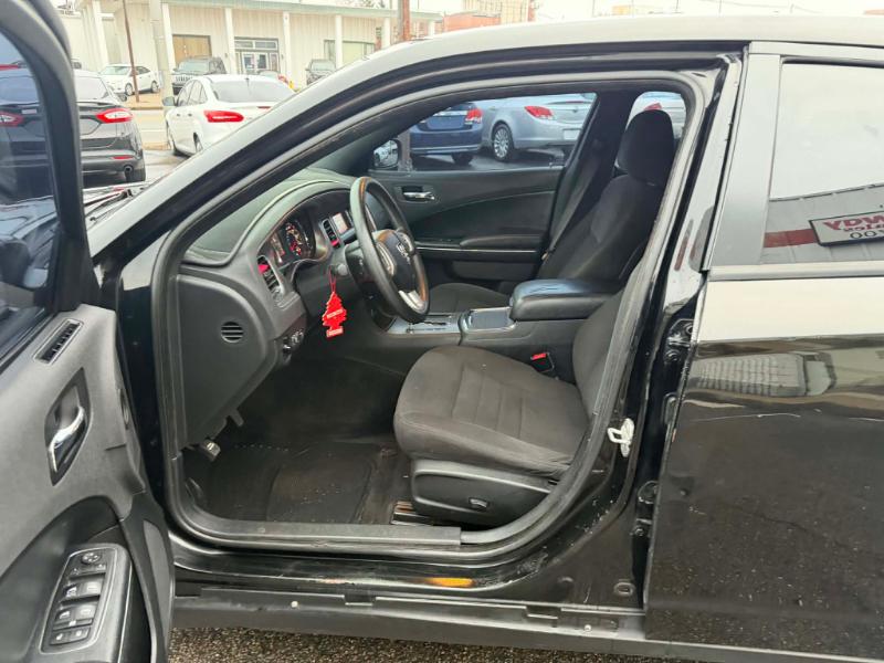 Dodge Charger SE 2013