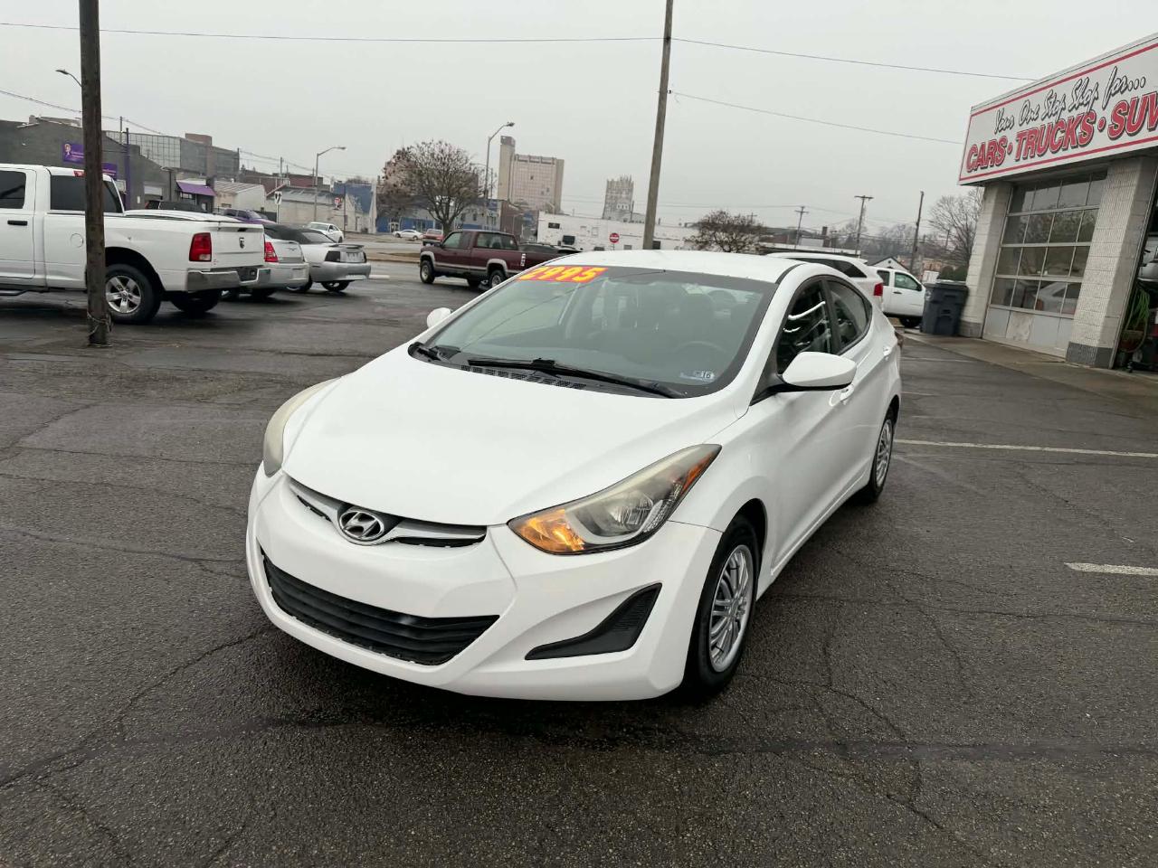 Hyundai Elantra SE 6AT 2016