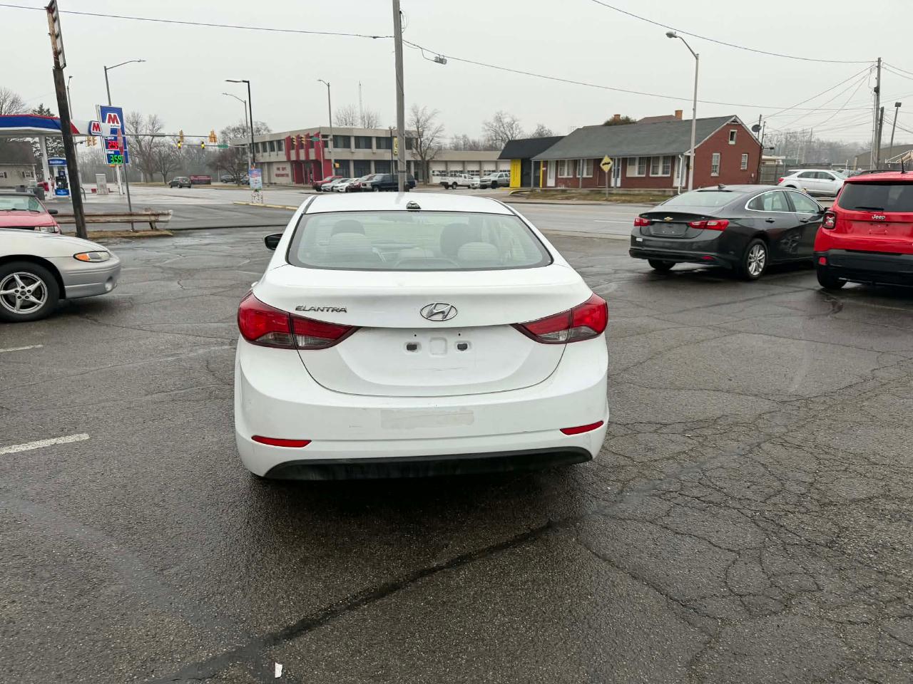 Hyundai Elantra SE 6AT 2016