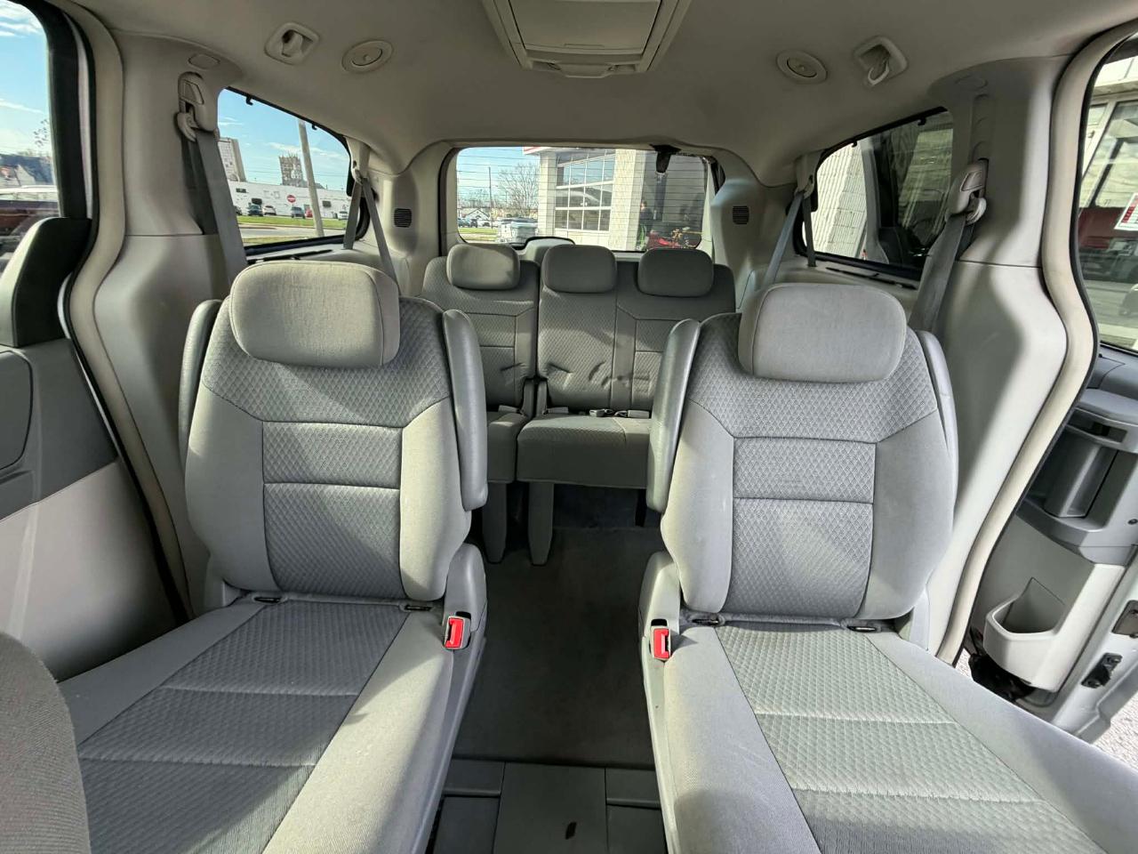 Chrysler Town & Country Touring 2010